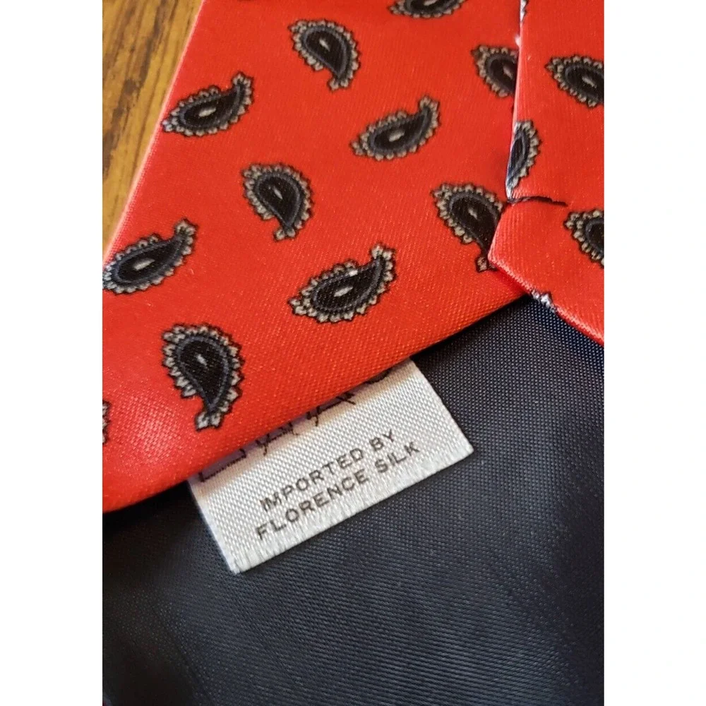 Florence & K Inc Red and Black Paisley Pattern Neck Tie Vintage Florence Silk